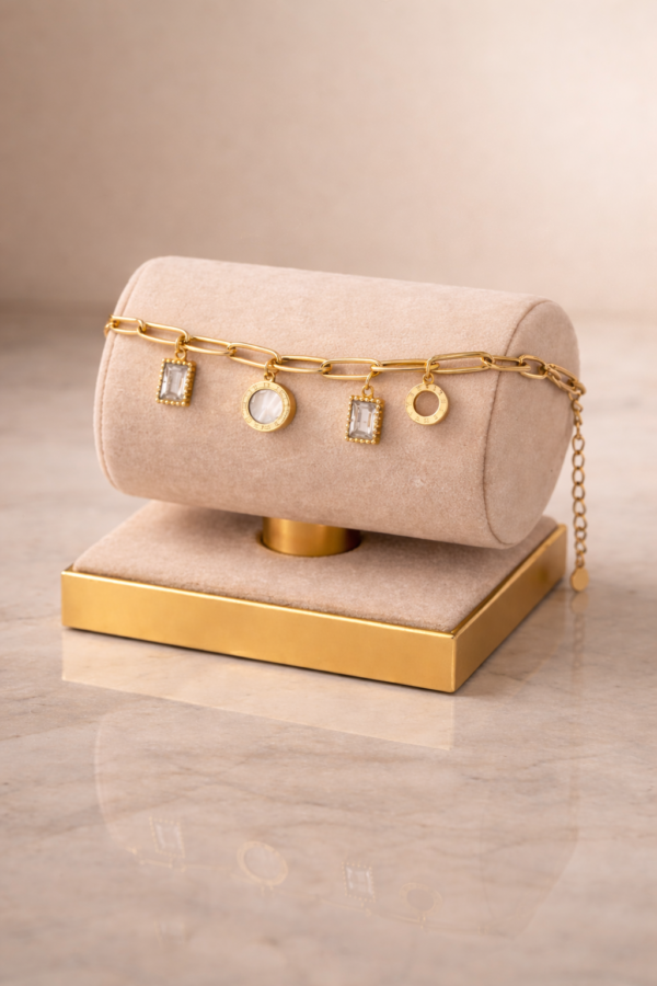 4A6B13AE-0657-4DA1-94FD-A51127D4B3D0