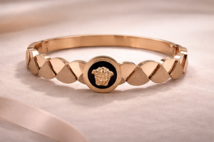 Royal Medusa Luxe Bangle – Stainless Steel